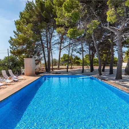 Estacion - Plusholidays Villa