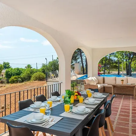Estacion - Plusholidays Villa